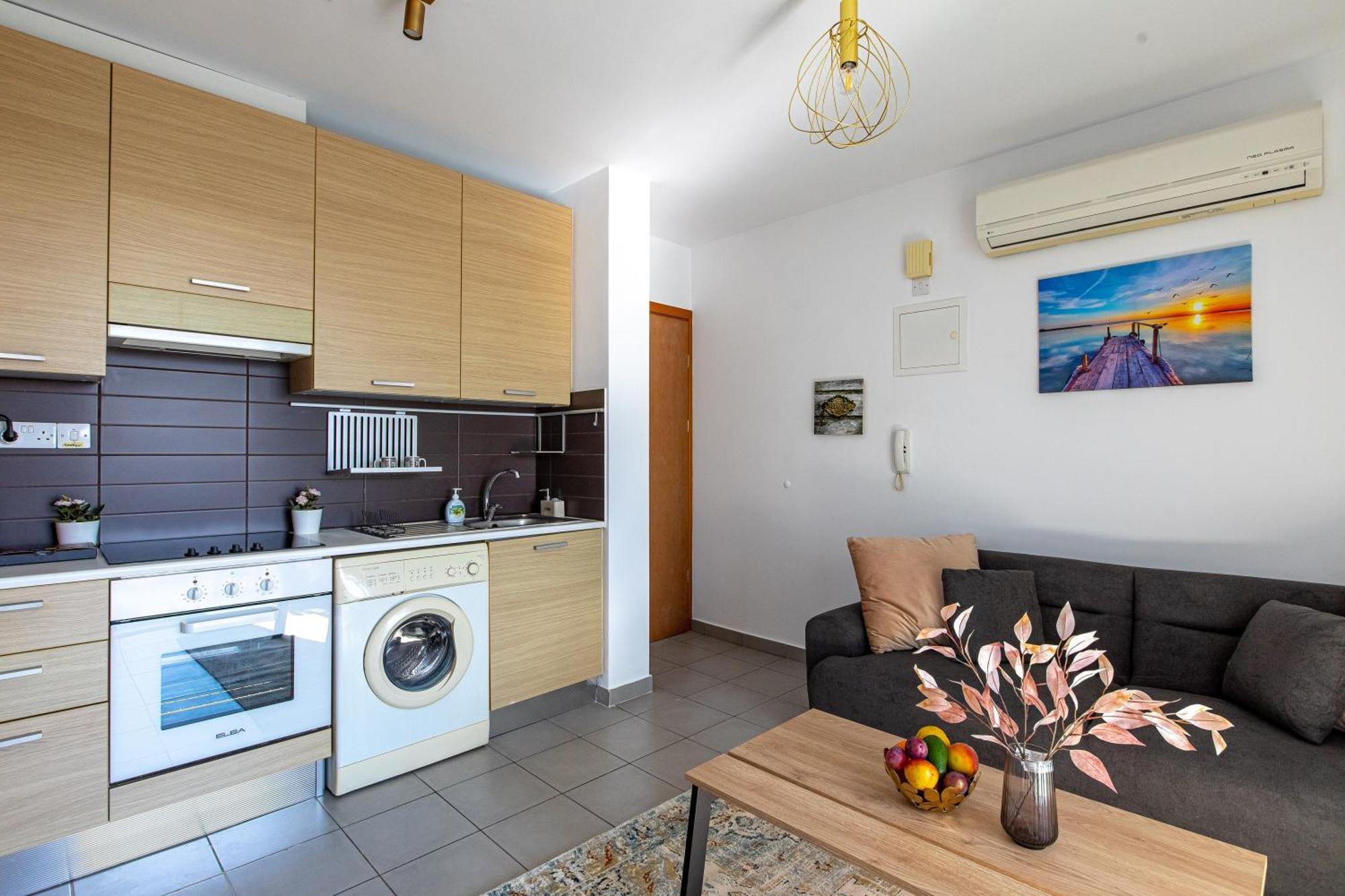 Cosy Apart At Lykavitos Nikosia Exterior foto